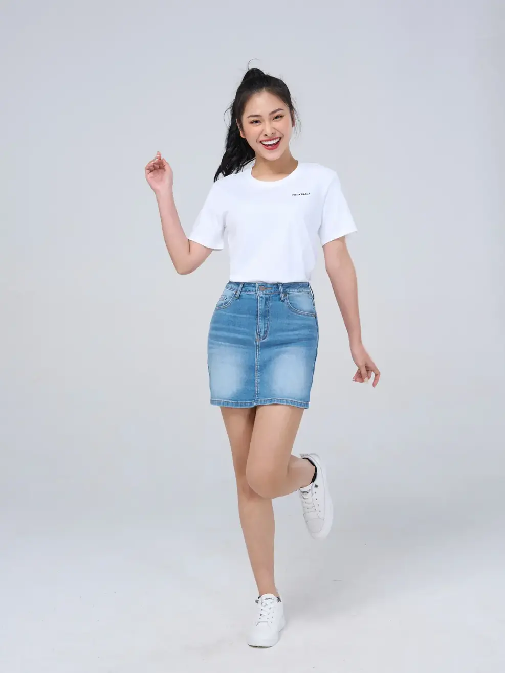 Áo thun nữ in yody basic - Trắng - S