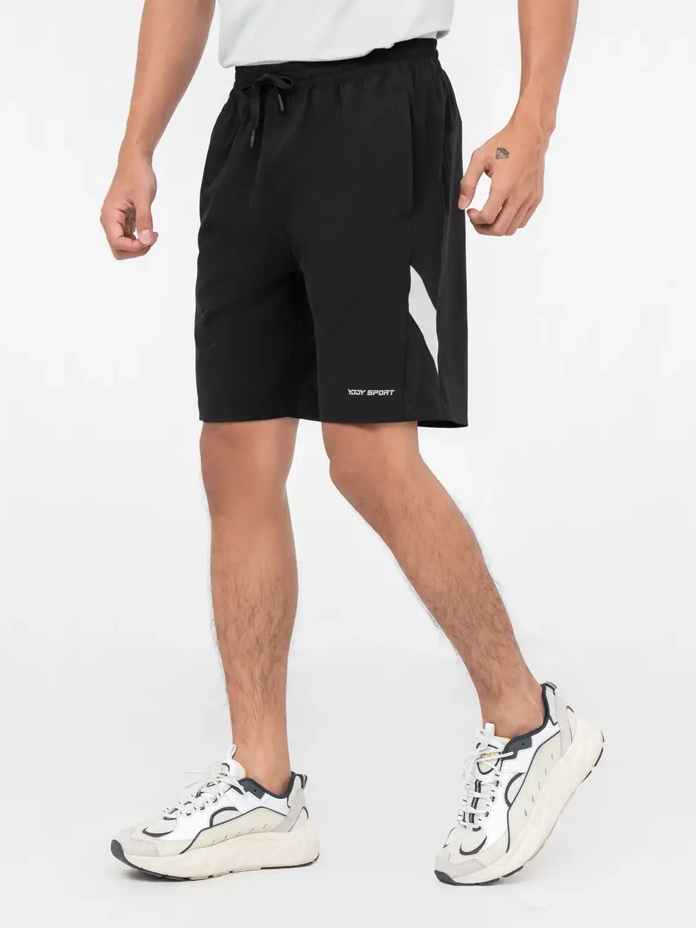 Quần Short Thể Thao Nam Phối Sườn - Đen - 29