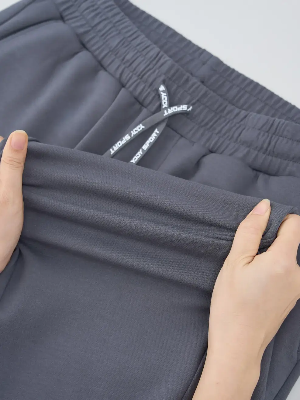 Quần Nỉ Thể Thao Nam In Sườn - Xám đậm - 29