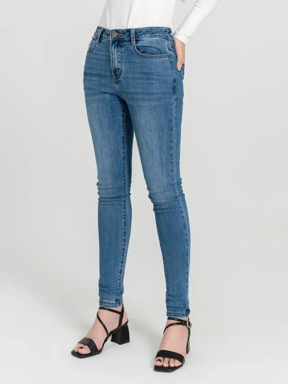 Quần jeans nữ coolamax skinny thêu túi sau - Xanh sáng - 25