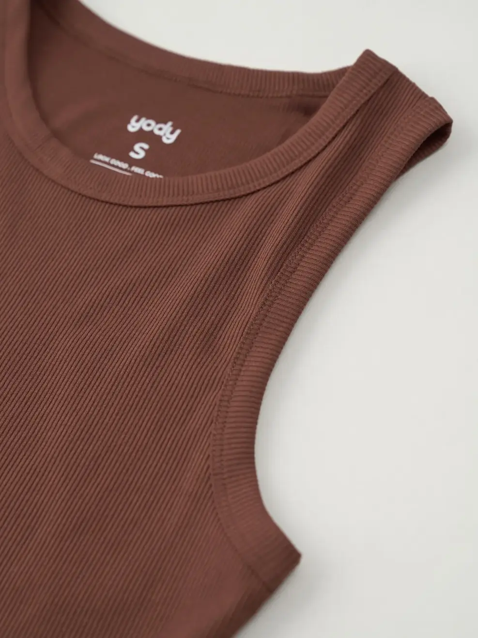 Áo 3 Lỗ Nữ Thun Rib Tăm Nhỏ Dáng Ngắn - Nâu - S