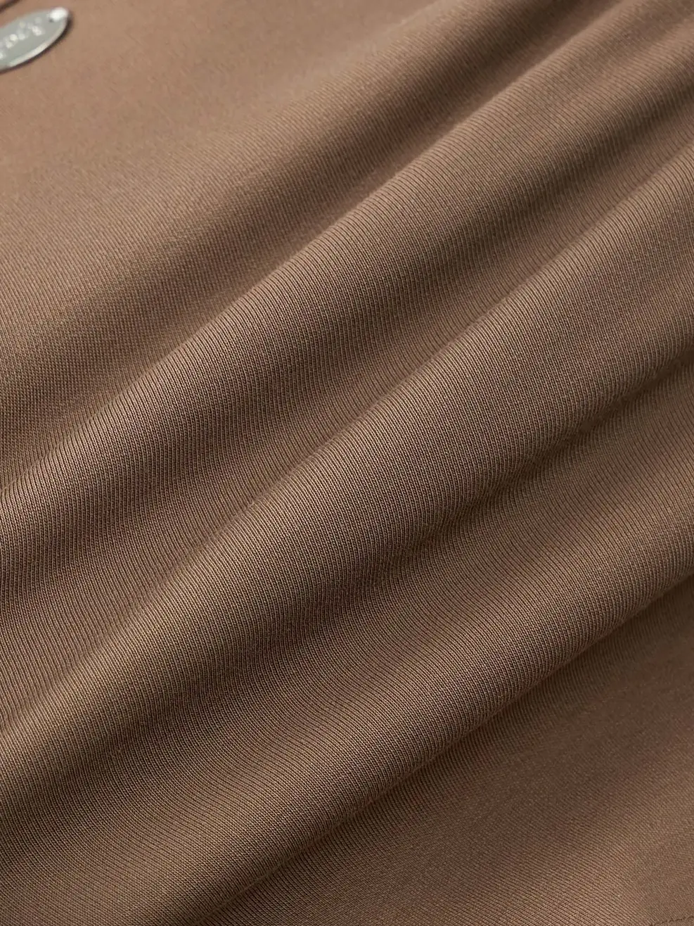 Áo Phông Nữ Bổ Thân Gắn Tag Kim Loại - Màu nâu 015 - S