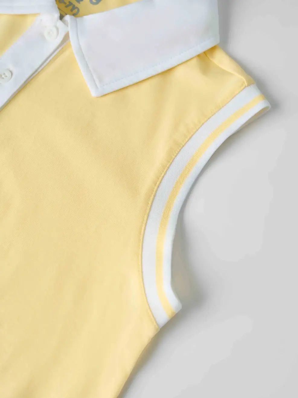 Váy bé gái xếp li cổ polo - Màu vàng 008 - 110
