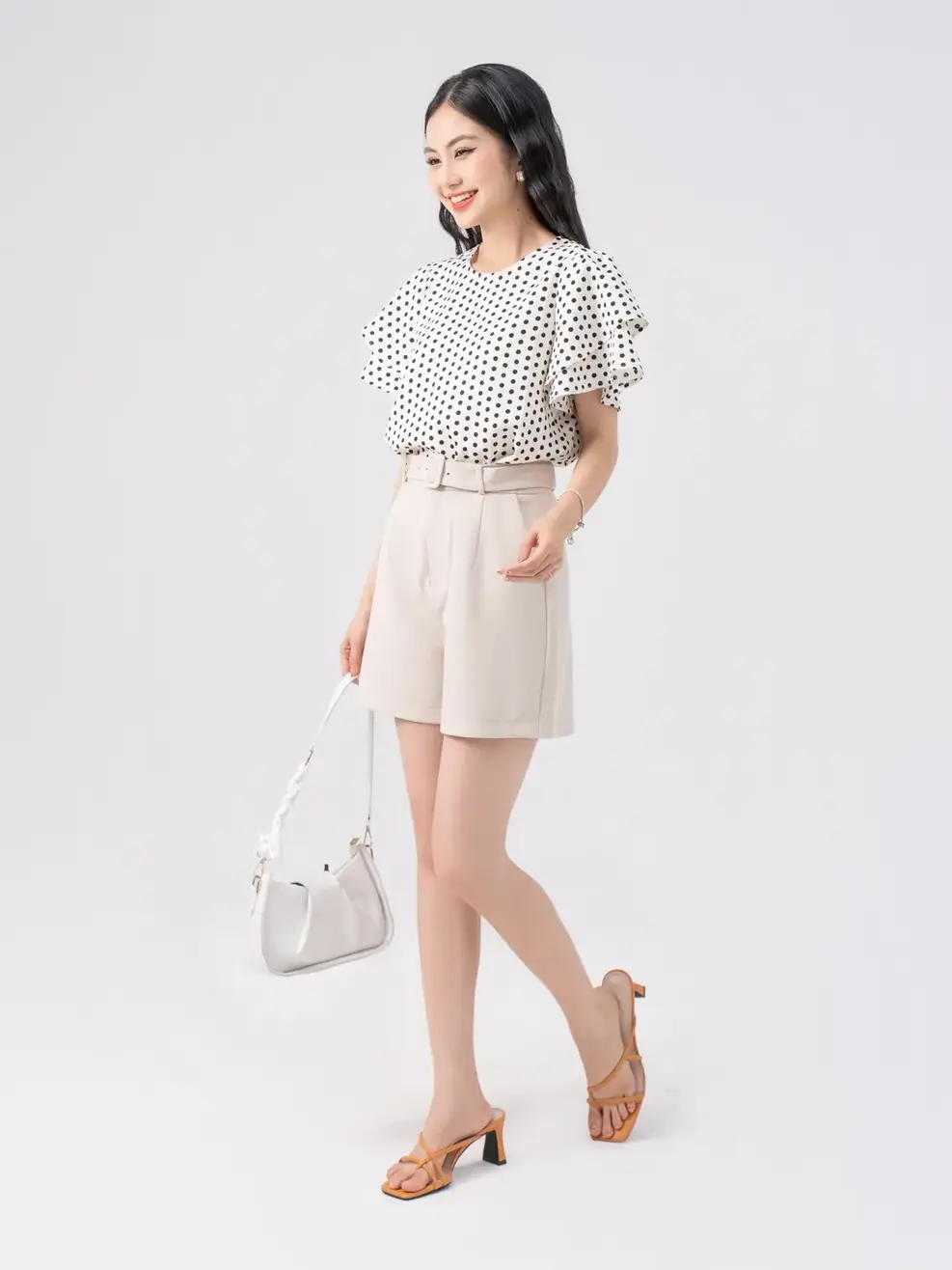 Áo Sơ Mi Tay Ngắn Nữ Tay Loe 2 Tầng - KEM BI ĐEN - S