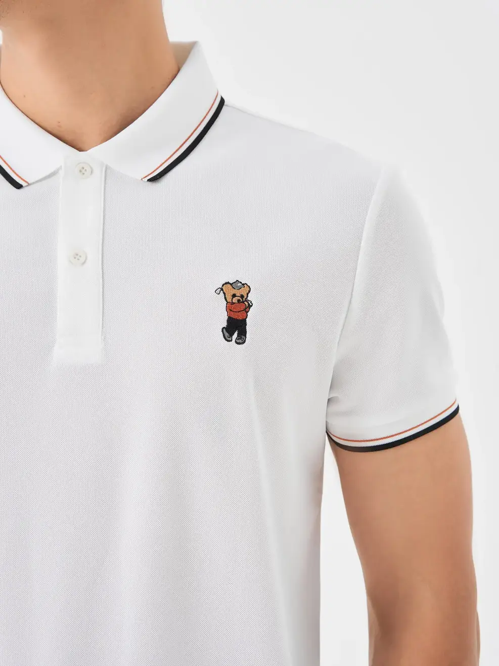 Polo Nam Cafe Dệt Tổ Ong Thêu Gấu - Trắng - M