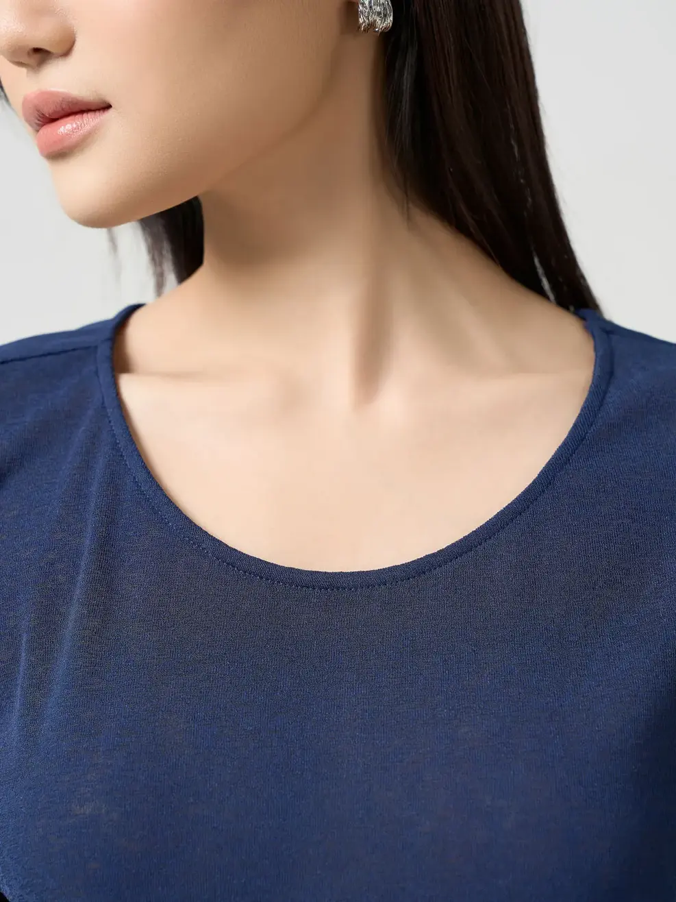 Áo Phông Cổ Rộng Dáng Suông - Navy 001 - M