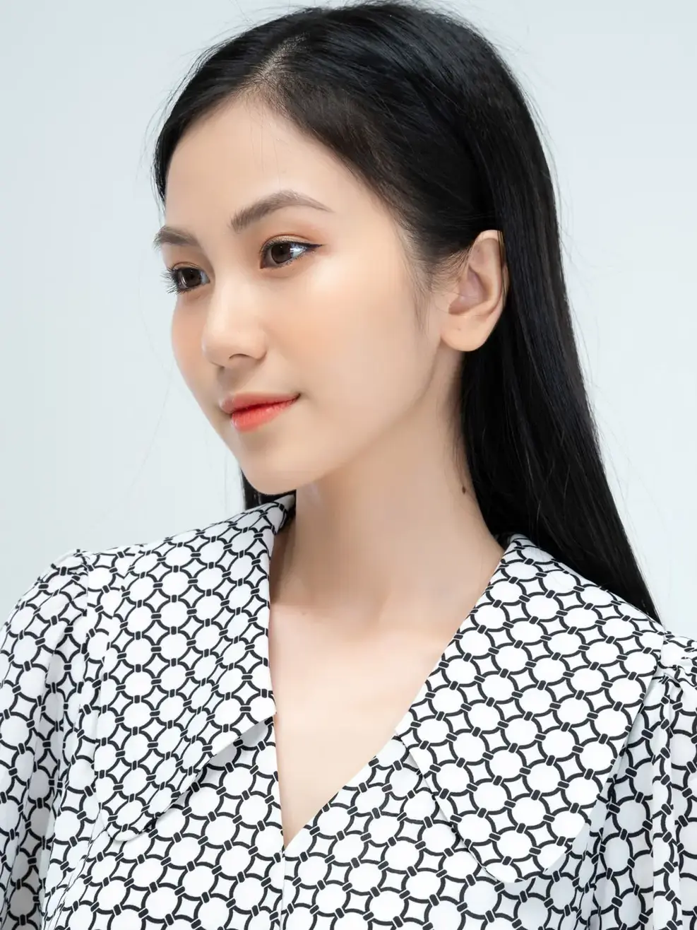 Đầm cổ bản tròn - Trắng - L