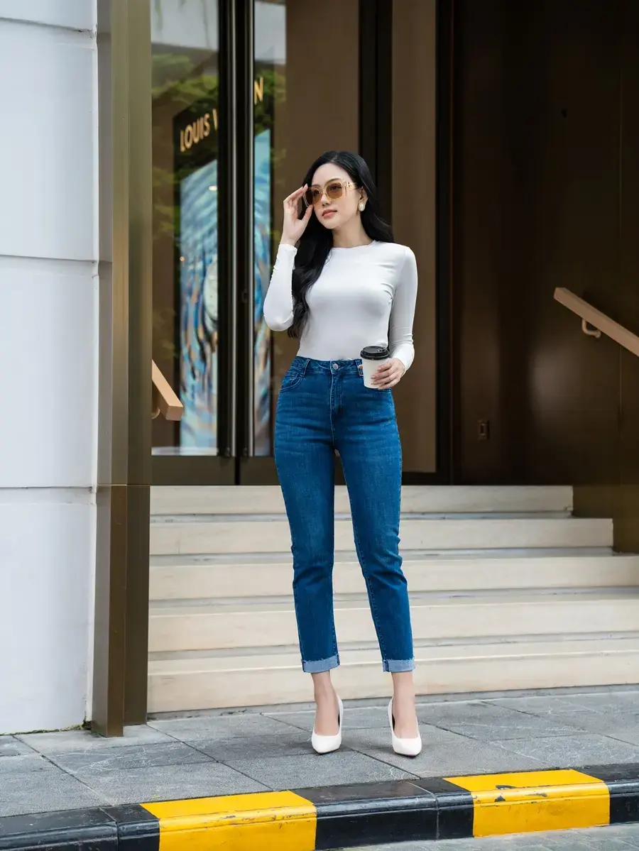 Quần jeans nữ dáng đứng xắn gấu - Xanh đậm