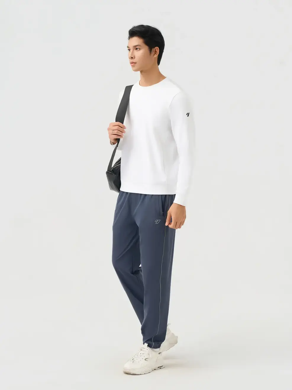 Áo Phông Nam Dài Tay Thể Thao Keep Moving - Trắng 001 - M