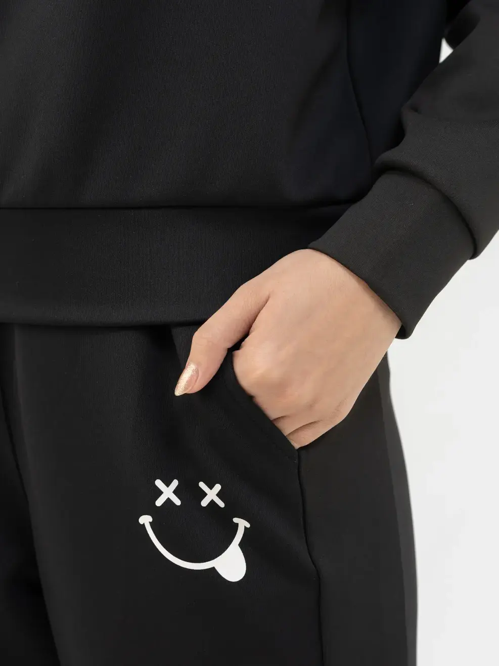 Bộ Đồ Thể Thao Nữ Youth Life - Đen - S