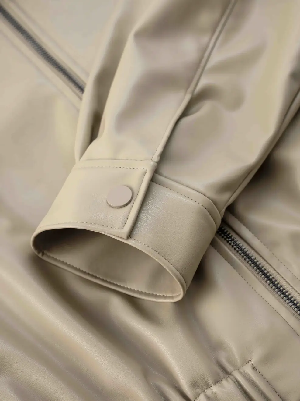 Khoác Ngắn Nữ Bomber Da Chun Gấu - Nâu - S