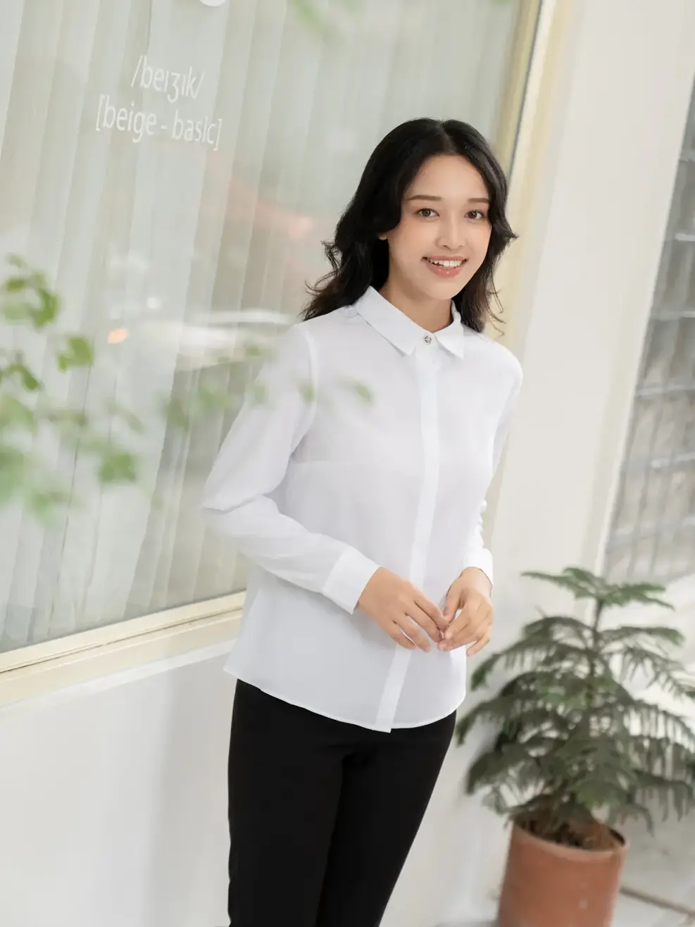 Sơ mi nữ dài tay nano dáng suông. - Trắng - S