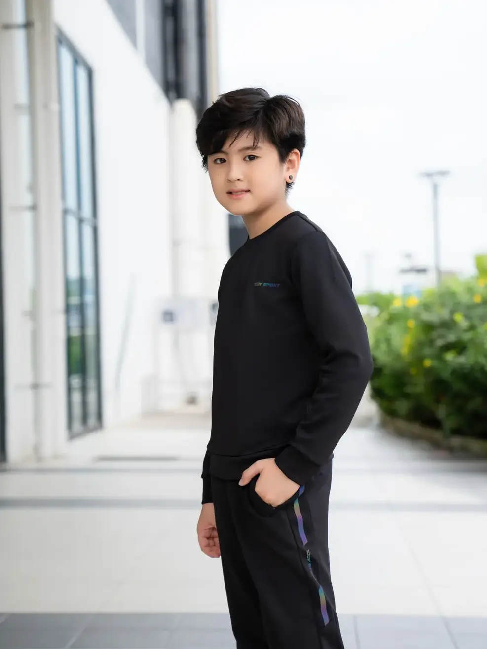 Bộ đồ thể thao trẻ em in sọc - Đen - 8