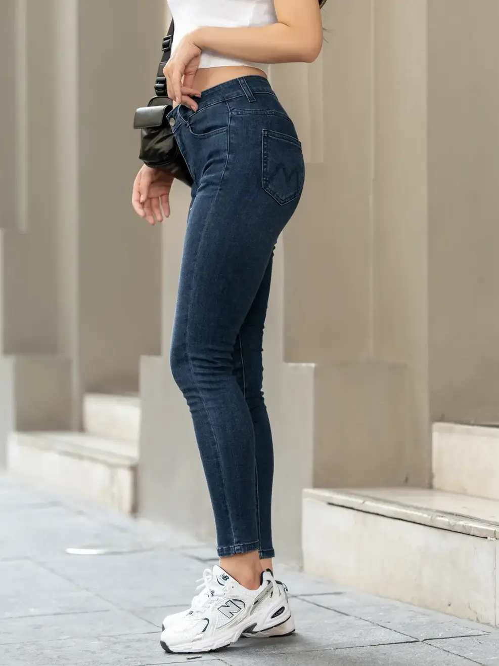 Quần jeans nữ skinny thêu túi - Xanh đậm