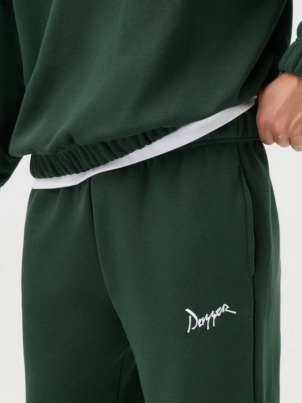 Bộ Đồ Nam Halfzip Thêu Chữ Nhỏ - Xanh Lá 127 - M