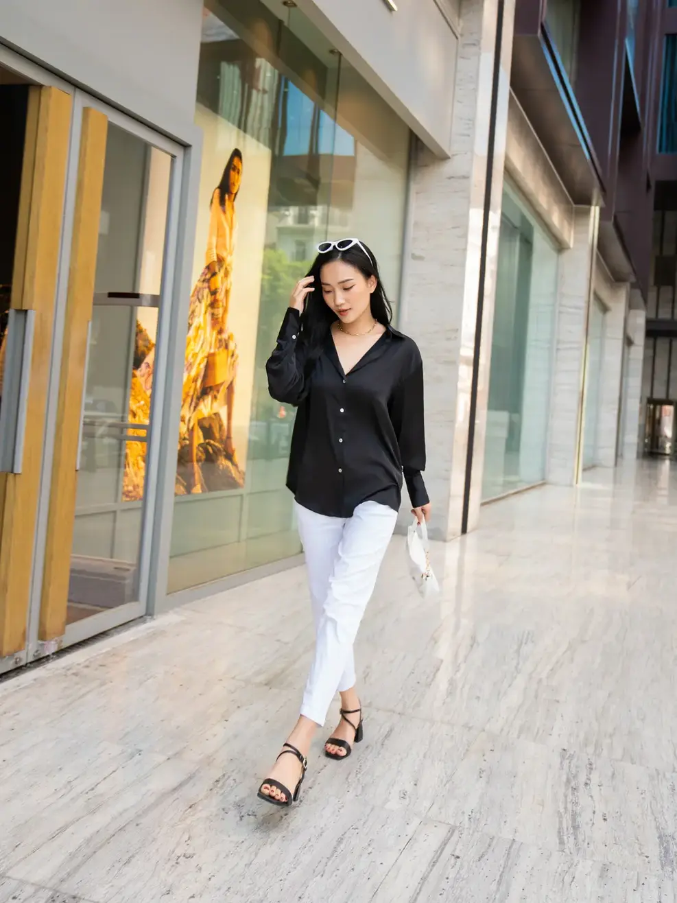 Áo sơ mi dài tay nữ lụa satin - Đen - S