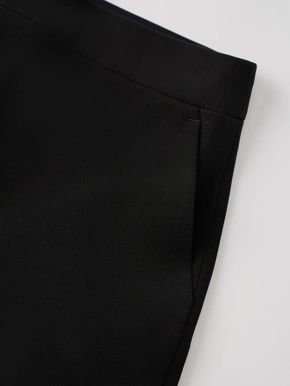 Chân Váy A Line Mini Essential - Đen 001 - S