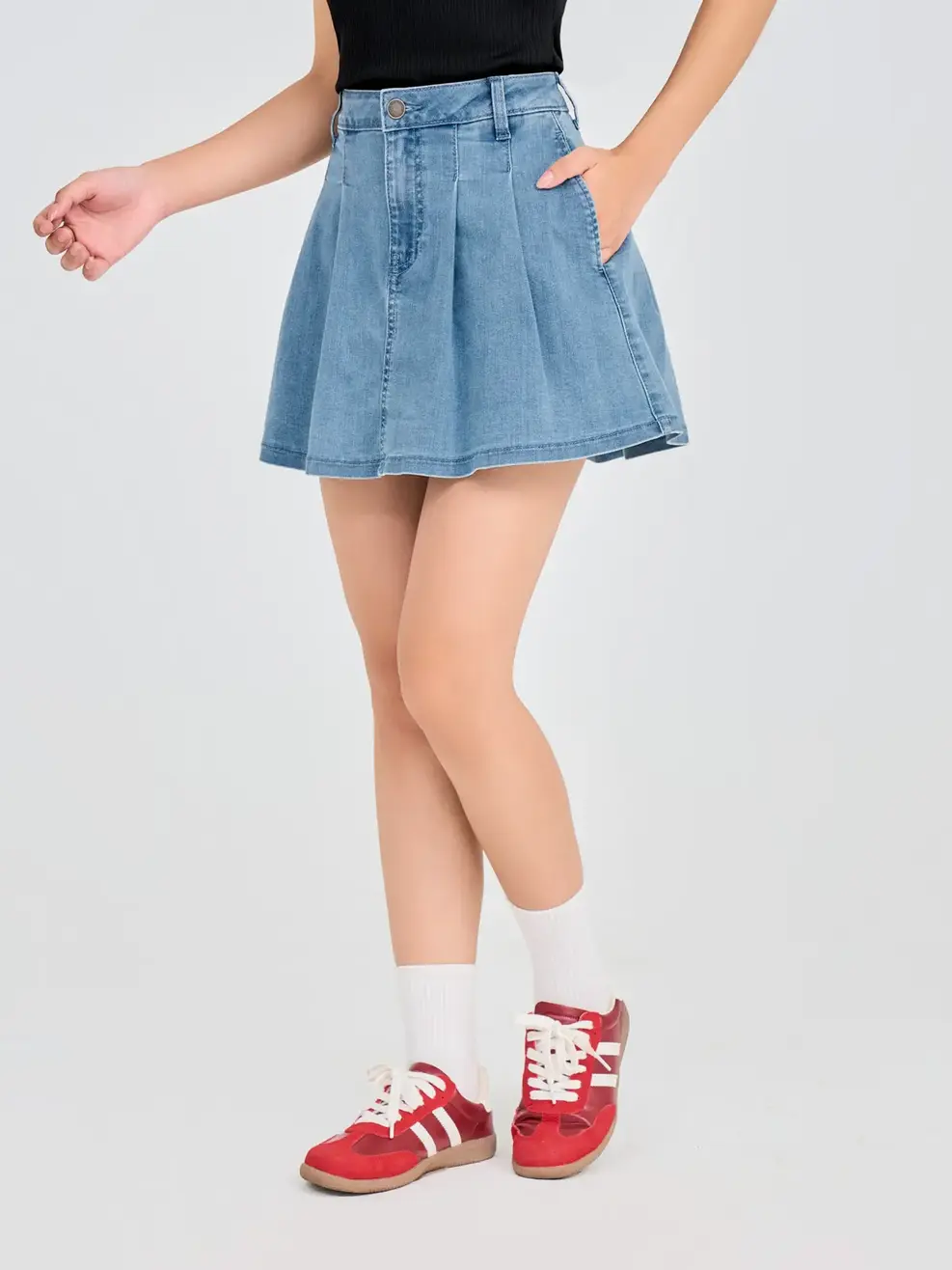 Chân Váy Jeans Ngắn Xếp Ly Có Lót  - Xanh nhạt - 25