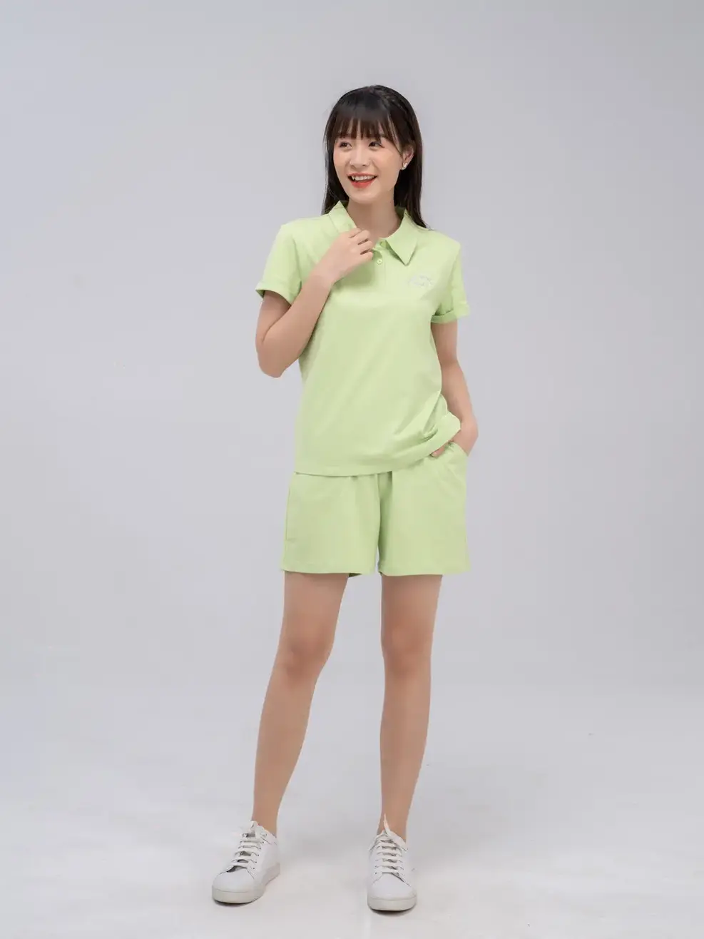 Bộ đồ nữ cổ thêu logo - Xanh Lá - S