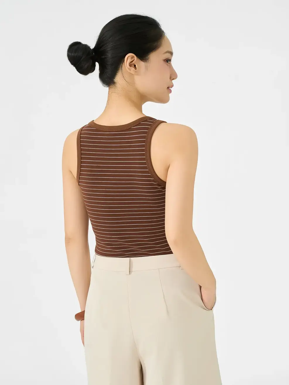 Áo Ba Lỗ Nữ Đệm Ngực Liền - Kẻ Nâu 128 - S