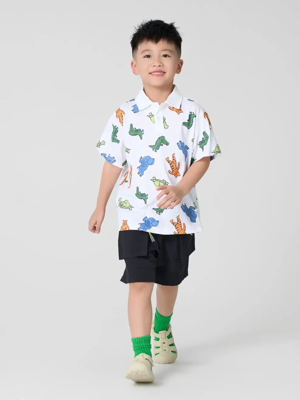 Quần Shorts Bé Trai Túi Hộp Khoá Phối - Đen 001 - 2-3