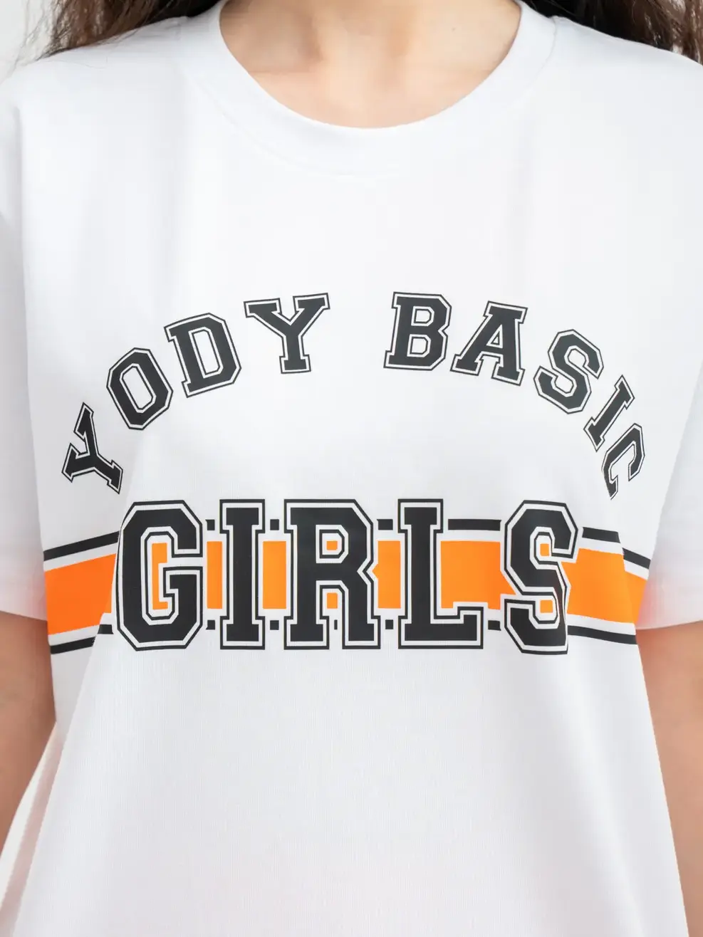 Đồ Bộ Nữ Dáng Rộng In Phối Ngực Bột Ngô - Trắng cam - S