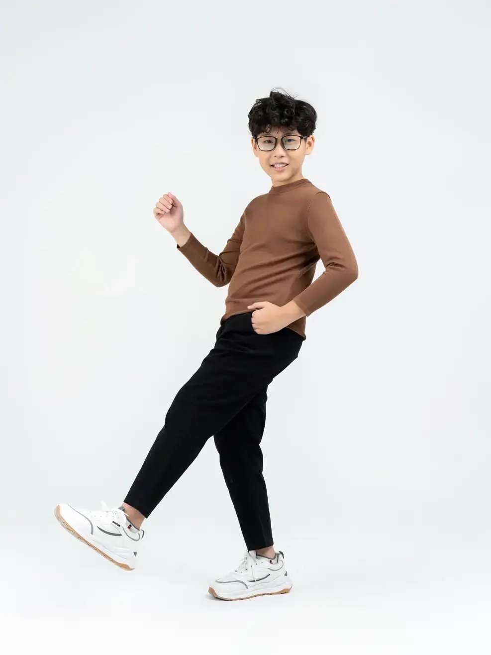 Quần Khaki trẻ em cạp chun túi cơi - Đen