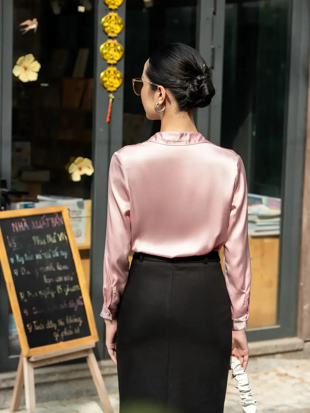 Áo Sơ Mi Tay Dài Nữ Suông Cúc Bọc - Hồng - S