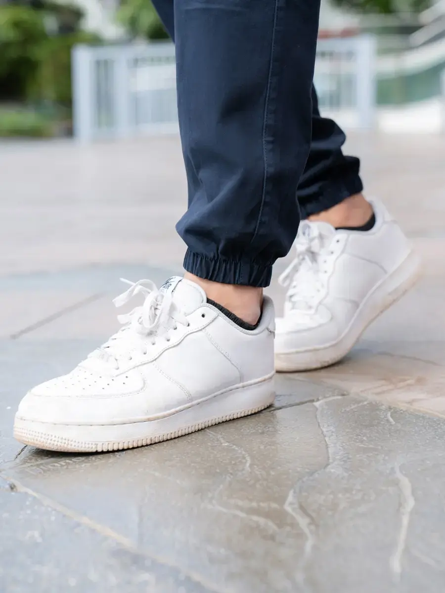 Quần Jogger nam Basic - Tím than