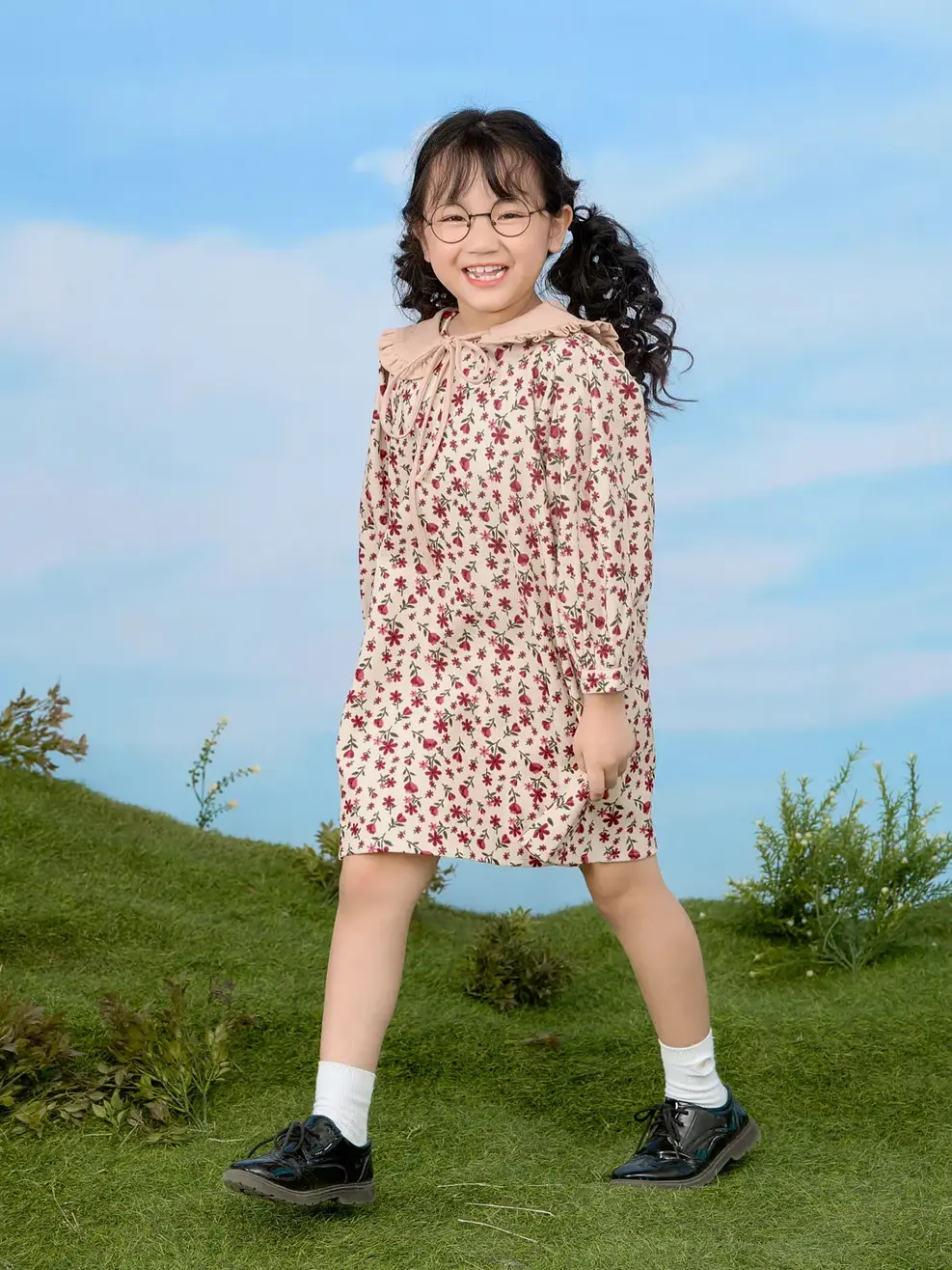 Váy trẻ em dáng xuông cổ rời - Hoa đỏ - 2