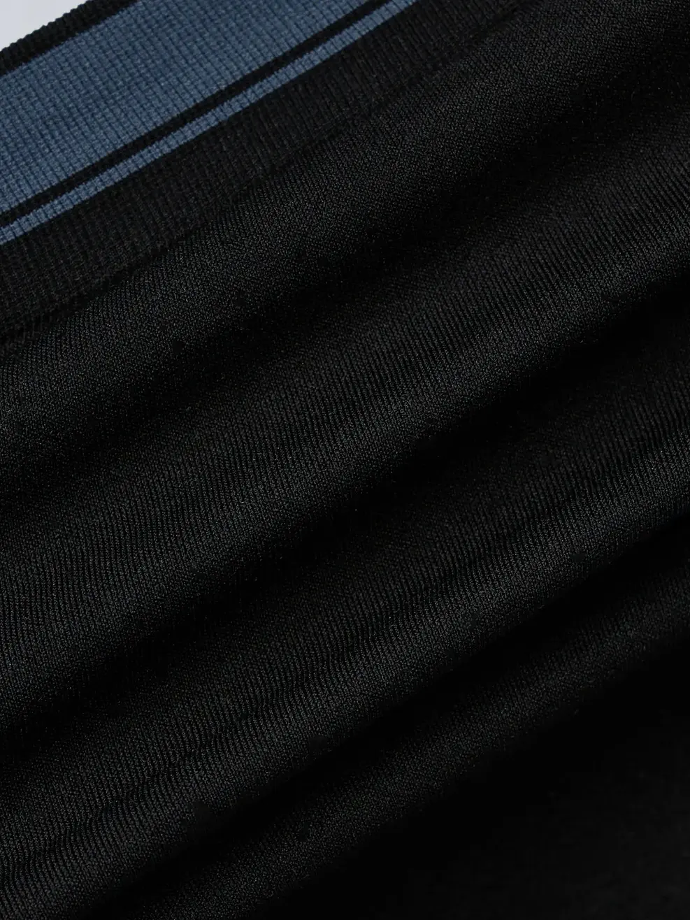 Quần Lót Nam Brief Dệt Liền Mềm Mại (QCM6005) - ĐEN 002 - M