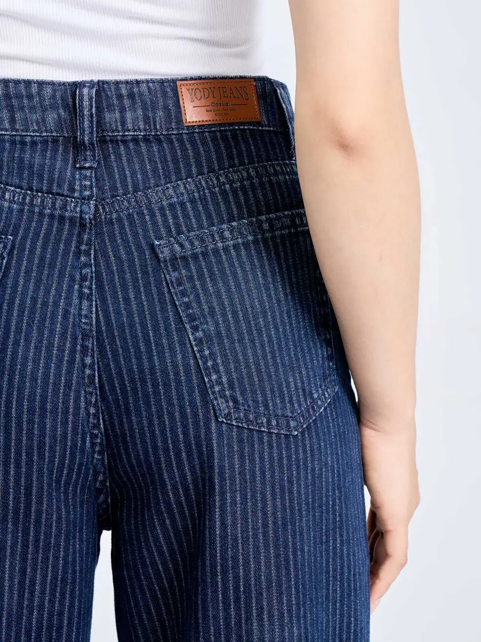 Quần Jeans Nữ Ống Suông Kẻ Xương Cá - Xanh đậm - 25