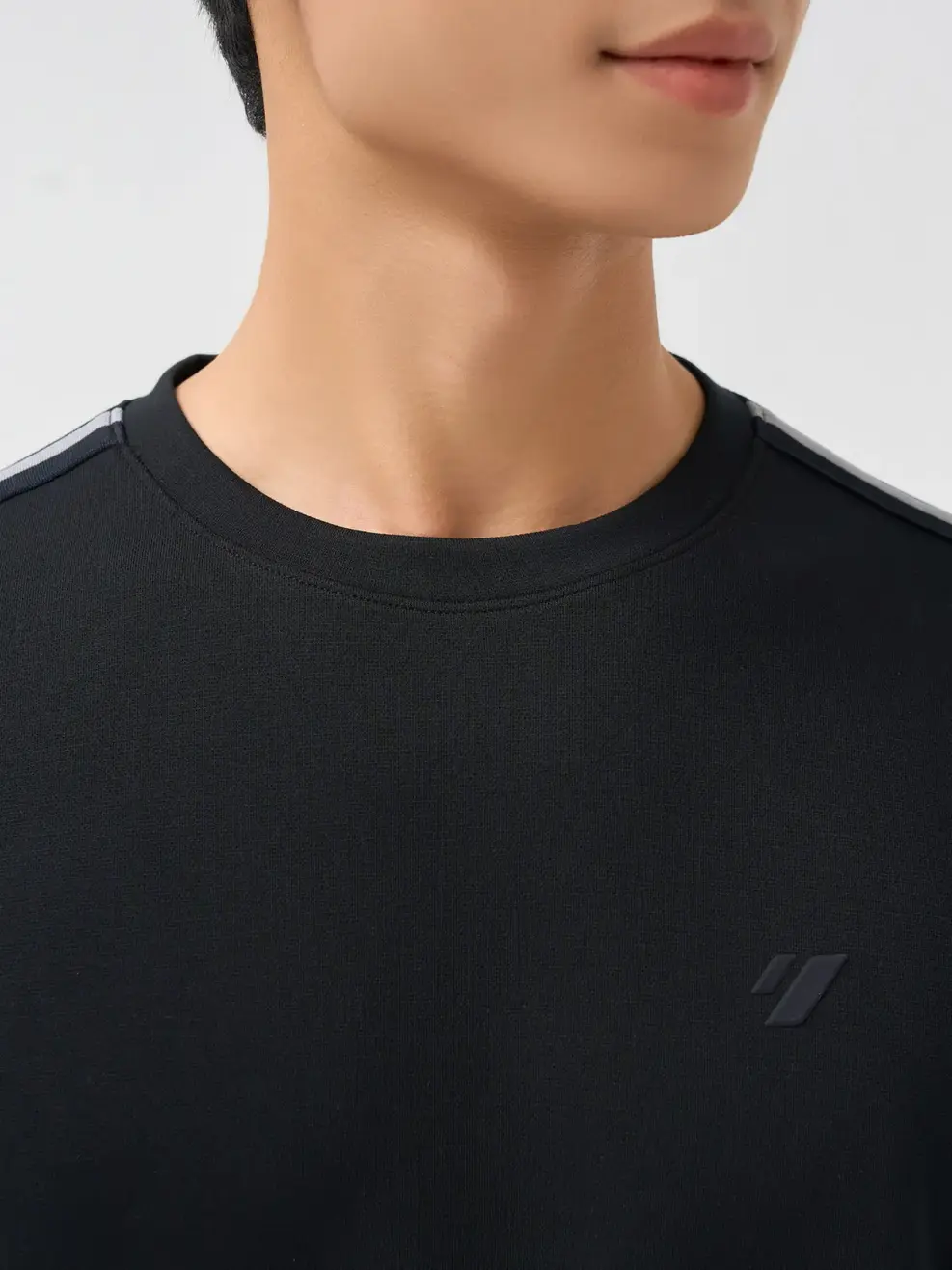 Bộ Đồ Nỉ Thể Thao Cổ Tròn Dây Dệt - ĐEN 002 - M