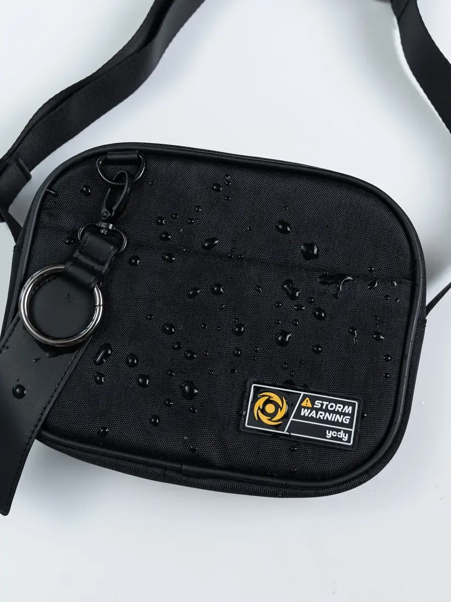 Túi unisex chống nước phối da - Đen