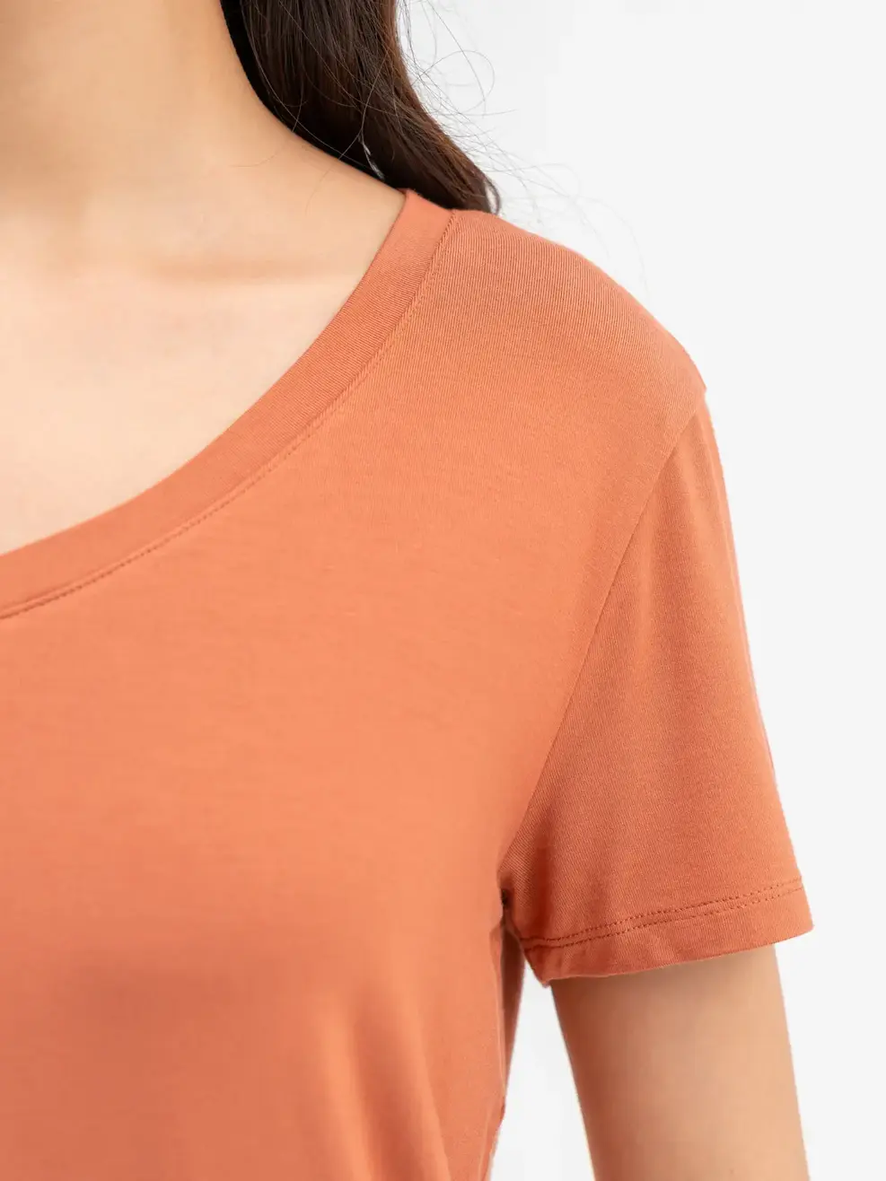 Áo Thun Nữ Cổ Tim Bamboo - Nâu - F