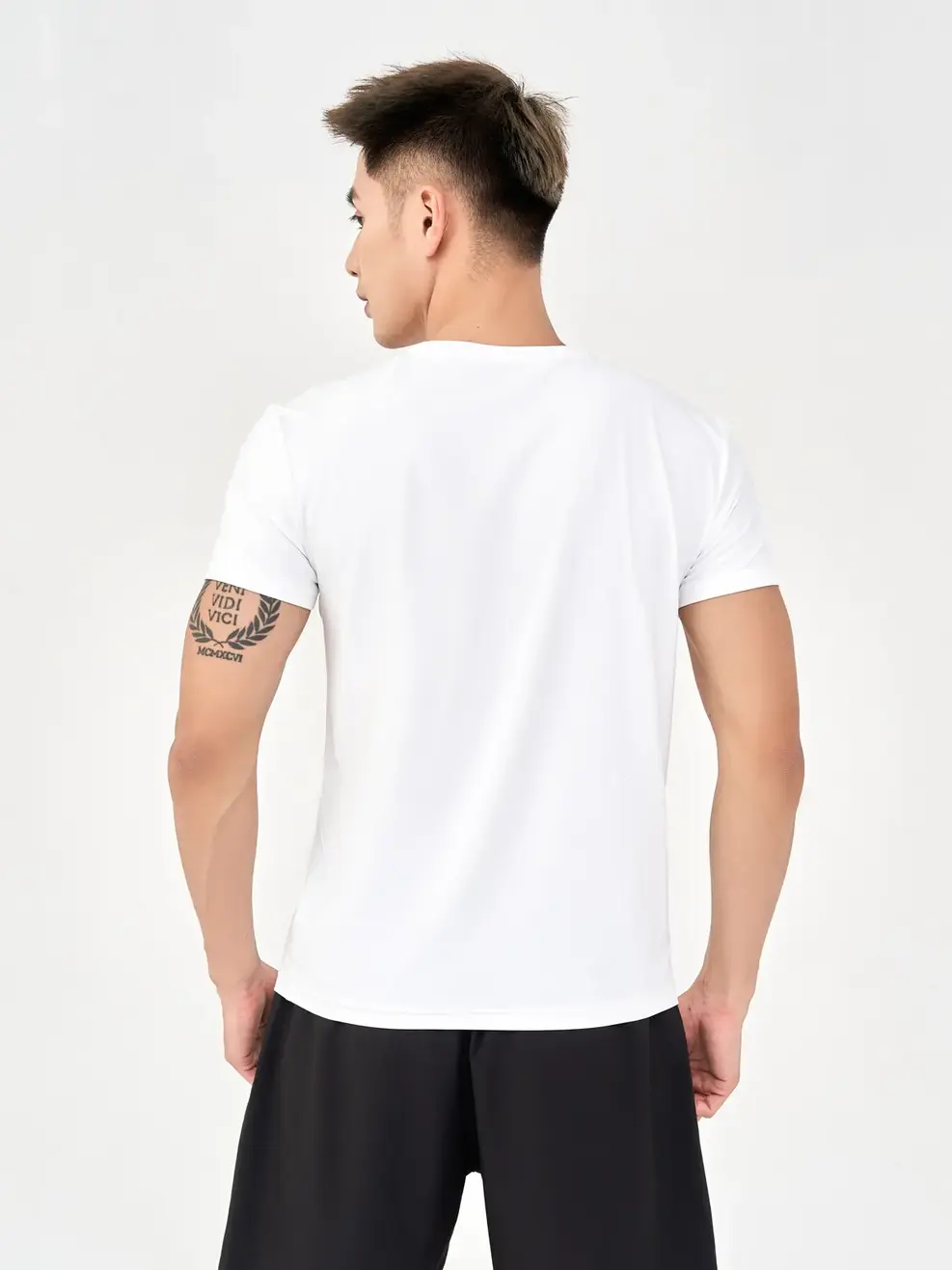T- Shirt Nam Thể Thao In Ngực Limited - Trắng - M
