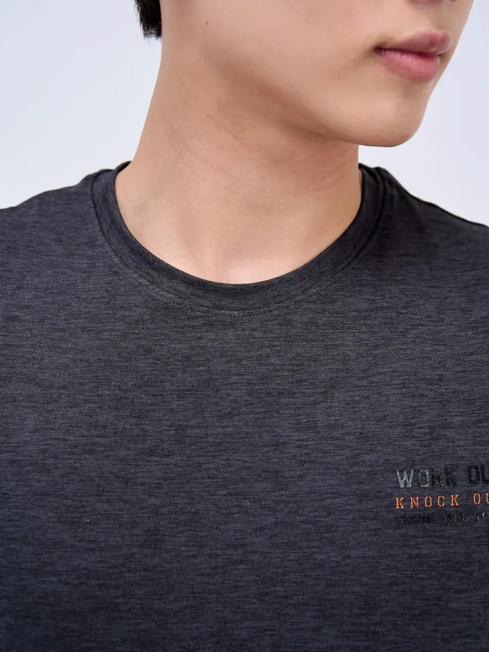 T-shirt thể thao nam work out - Đen rêu - M