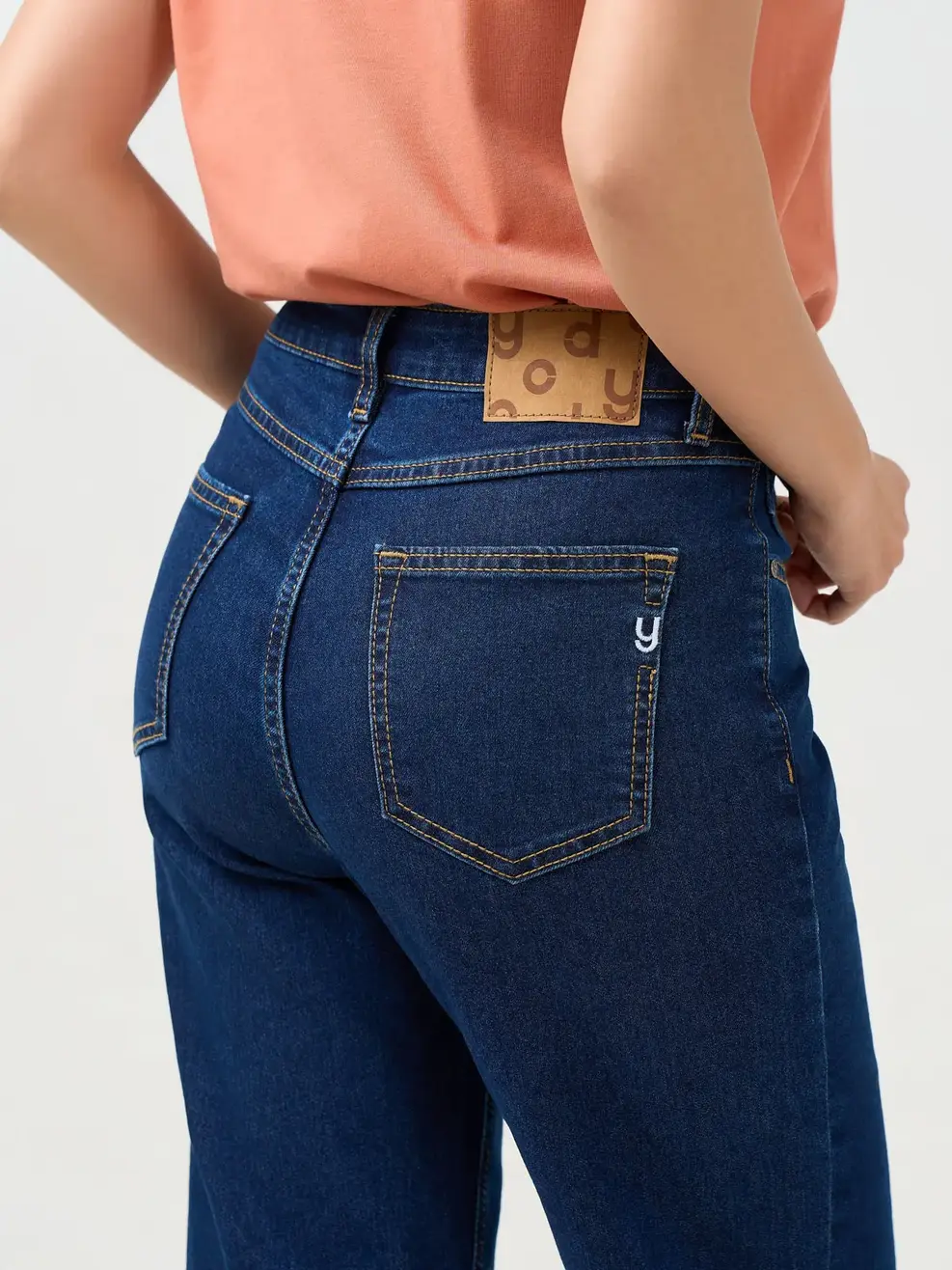 Quần Jeans Nữ Straight Thêu Túi Hậu - Màu chàm 001 - 26