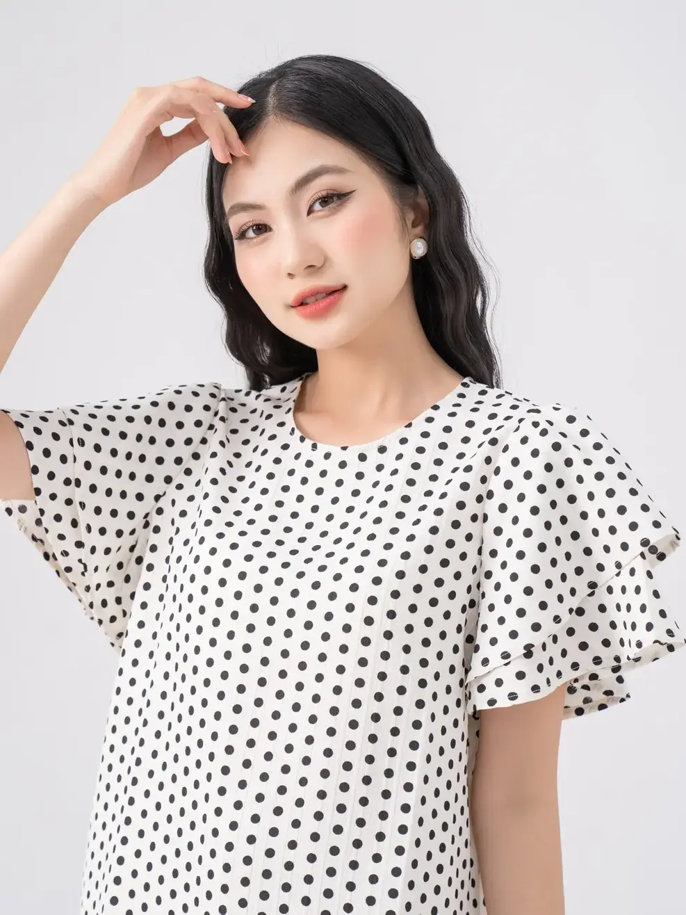 Áo Sơ Mi Tay Ngắn Nữ Tay Loe 2 Tầng - KEM BI ĐEN - S