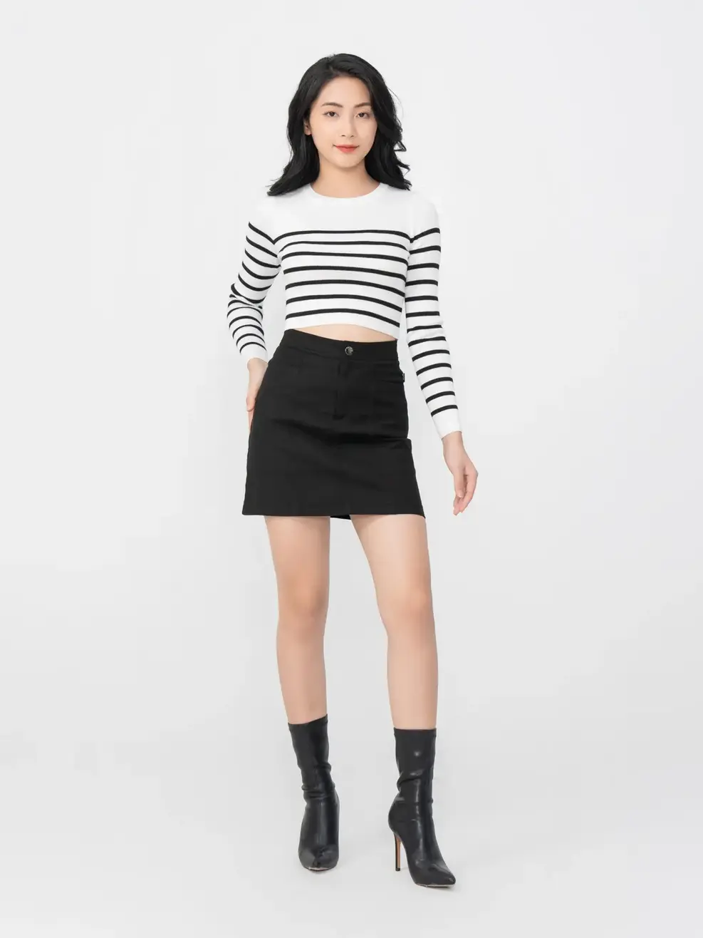 Áo Len Nữ Dáng Ôm Croptop Kẻ - Trắng kẻ đen - S