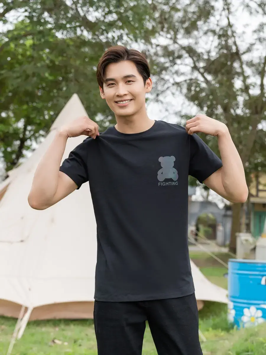 Áo thun nam in gấu fighting - Đen - L