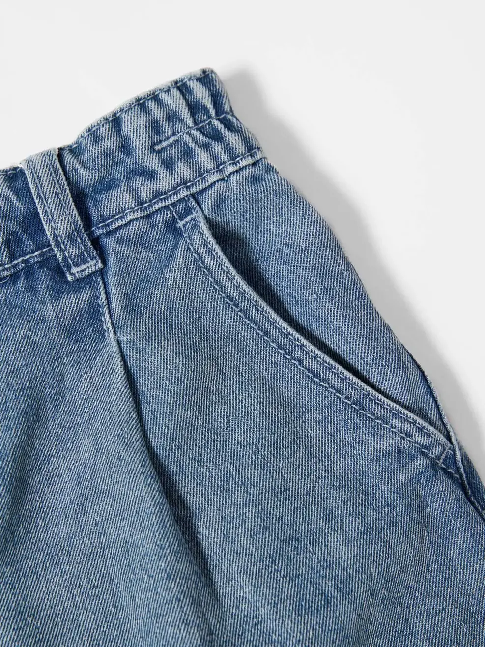 Sooc Jeans nữ xếp ly túi chéo - Xanh nhạt - 25