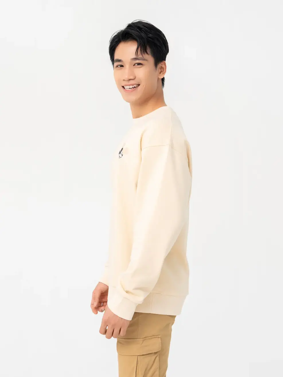 Áo Thun Đông Nam Mickey Everything - Be - M