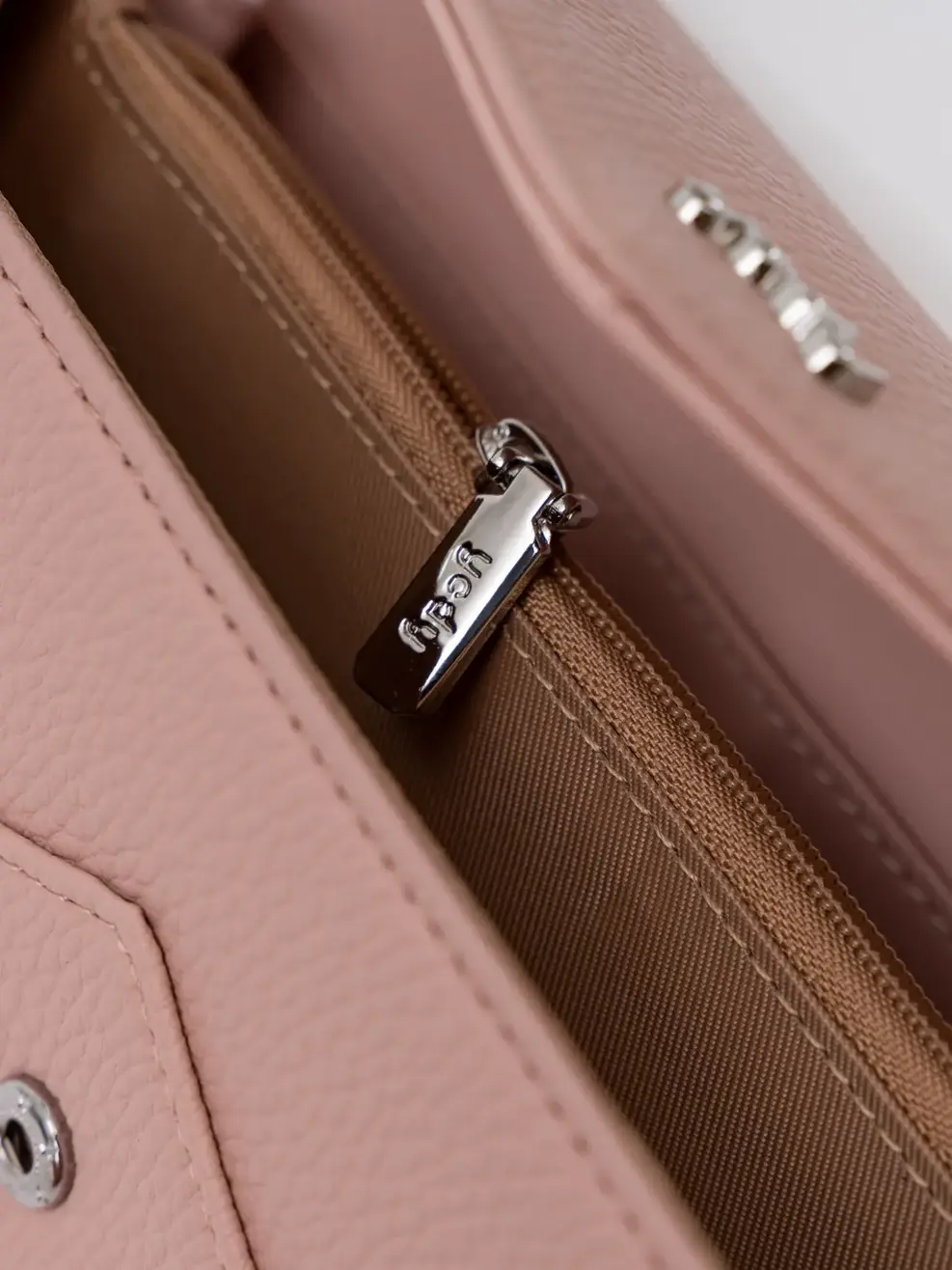 Ví nữ dài da nhân tạo crossgrain - Hồng