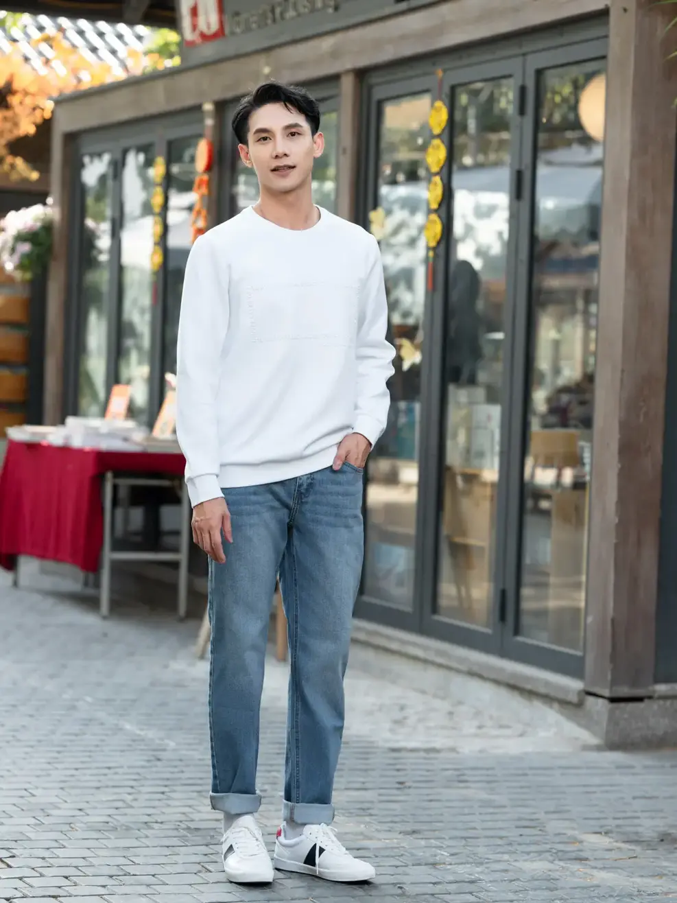 Áo thu đông nam, chất nỉ, ép chữ nổi - Trắng - M