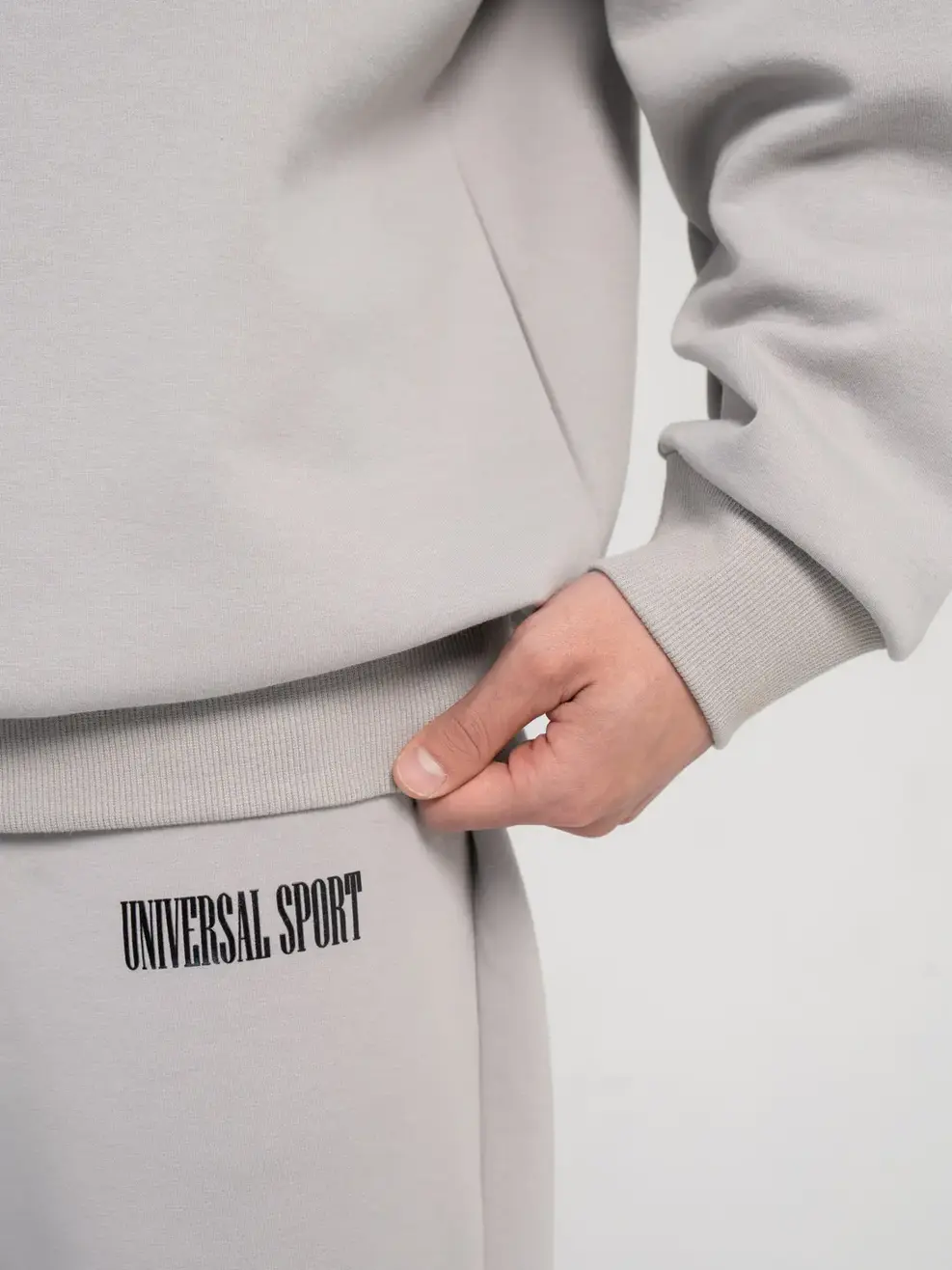 BỘ ĐÔNG NAM CHẤT NỈ UNIVERSAL SPORT - Ghi - M