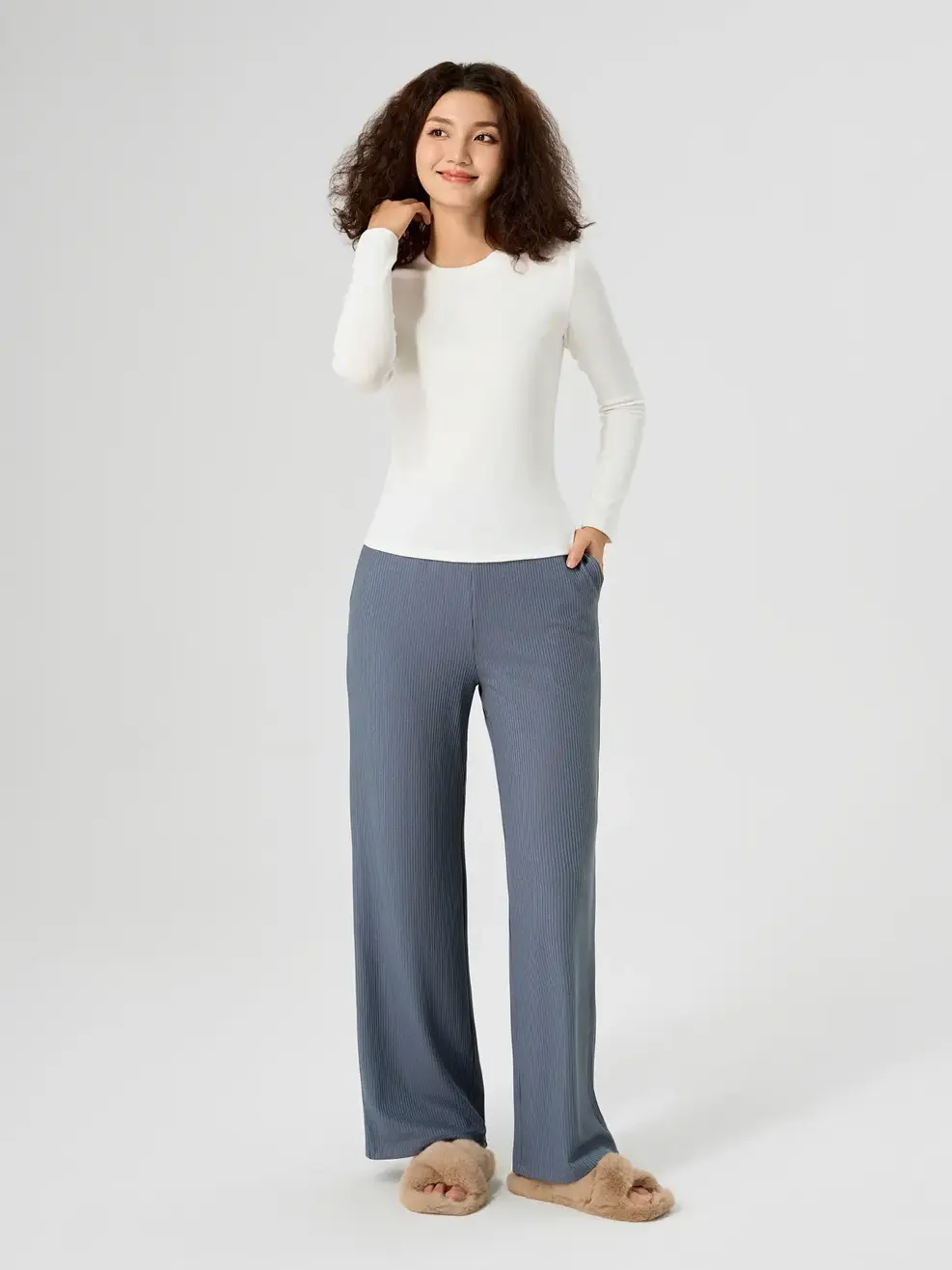 Quần Nỉ Nữ Dáng Suông - Ghi Đậm - S