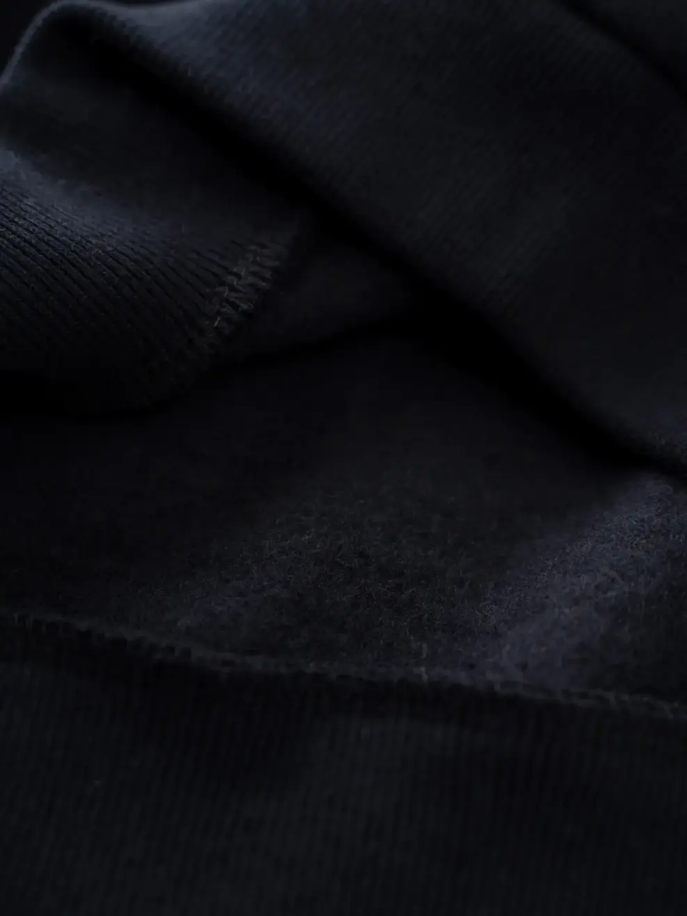 Bộ Đồ Kid Cổ Cao Tay Raglan Phối Màu - ĐEN 002 - 140