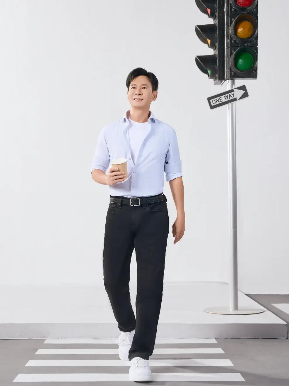 Quần Jean Nam Regular Coolmax Không Bạc Màu - Đen - 28