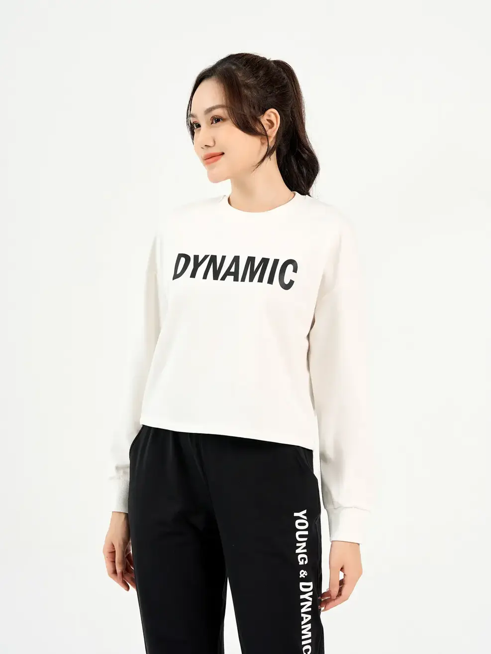 Bộ nữ nỉ in DYNAMIC - Trắng phối đen - S